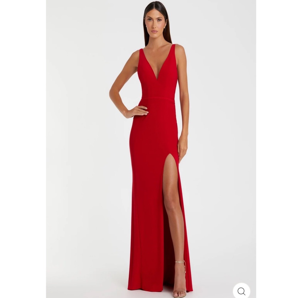Mac Duggal Red V-Neck Open Back Jersey Gown Sz 6 Style 25846